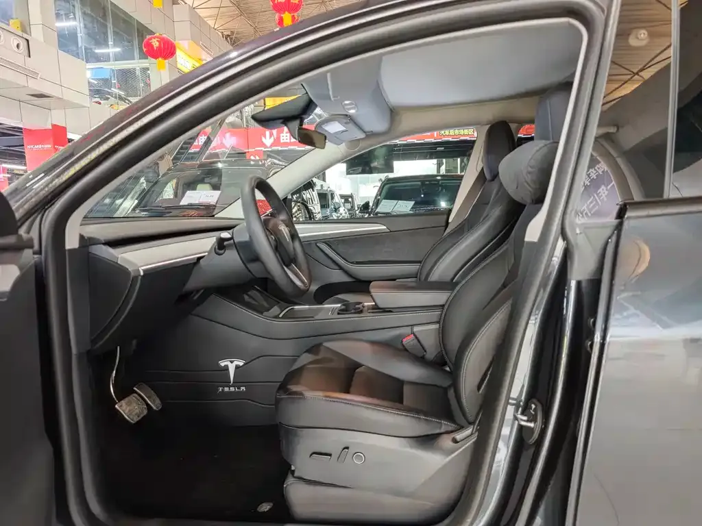 Tesla Model Y 2024 из CN, фото 4