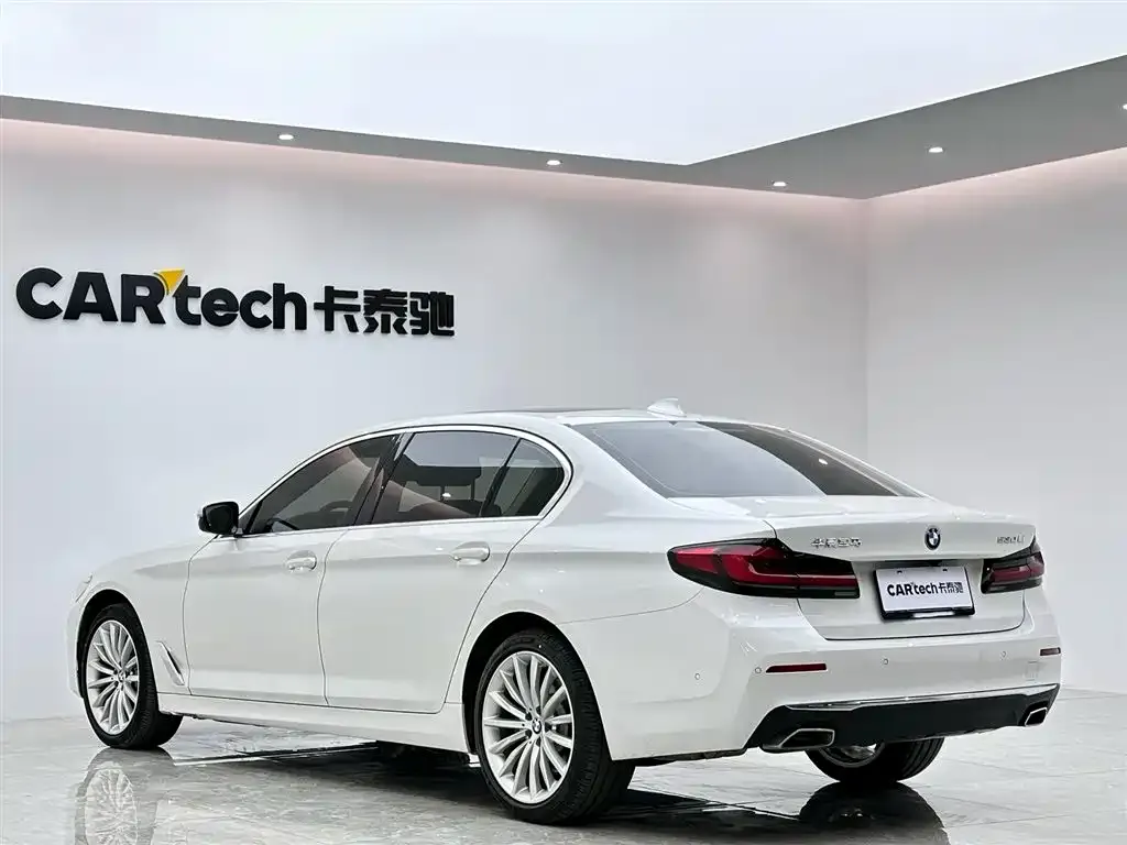 BMW 5 Series — фото 4