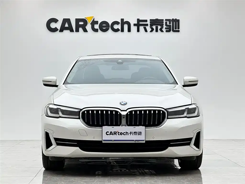 BMW 5 Series — фото 2