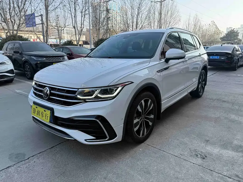 Volkswagen Tiguan L 2022 из CN, фото 1