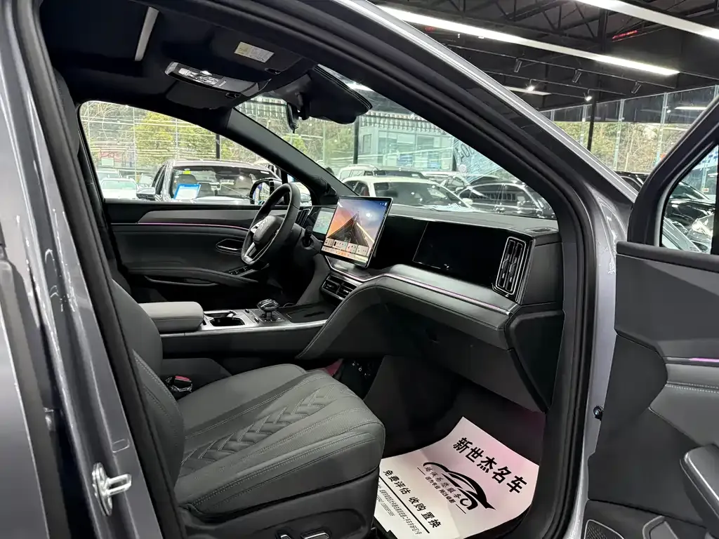 BYD L DM-i 2025 из CN, фото 9