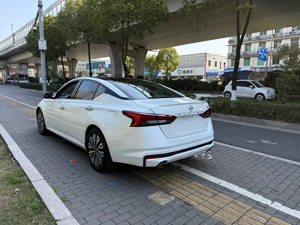 Nissan Teana 2023 из CN, фото 7