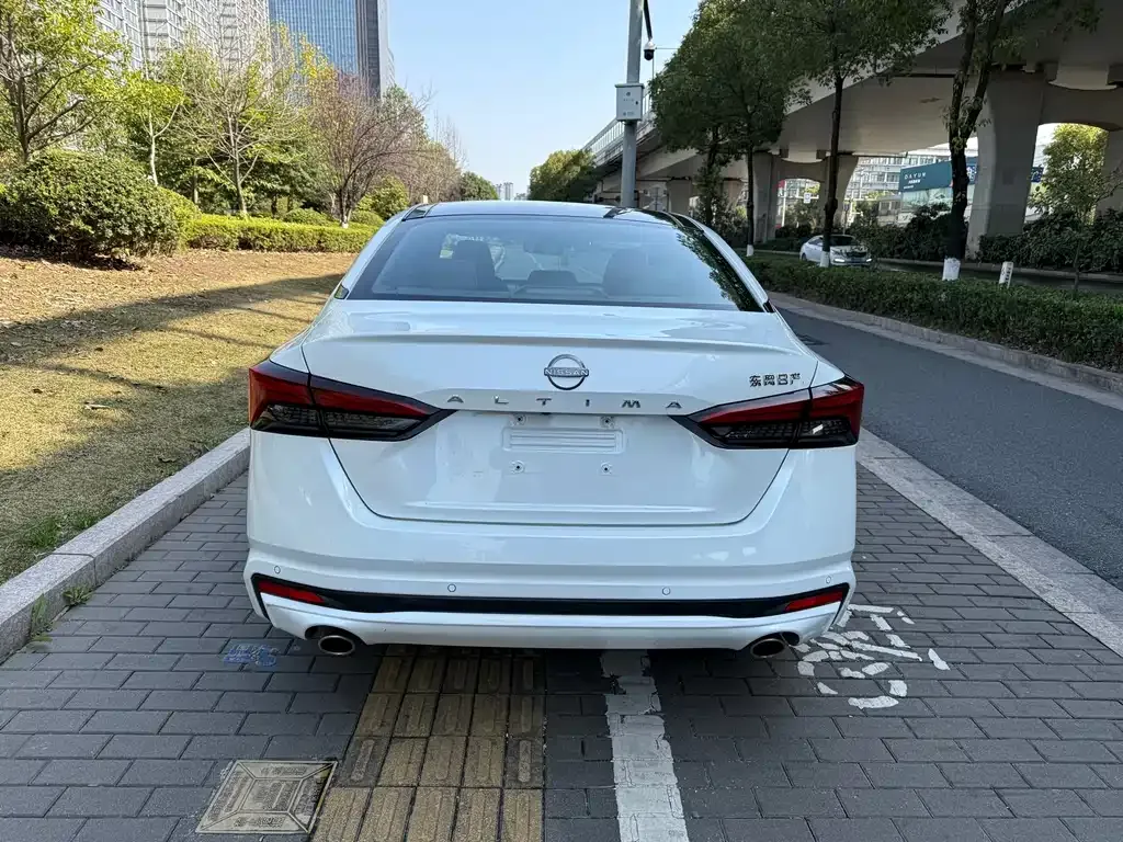 Nissan Teana 2023 из CN, фото 4