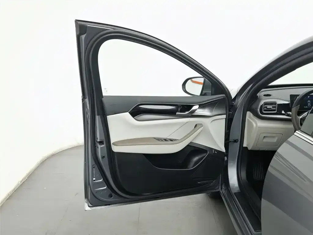 BYD Qin PLUS 2023 из CN, фото 8