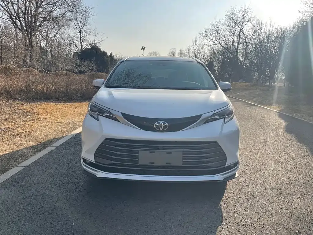 Toyota Sienna 2026 из CN, фото 10