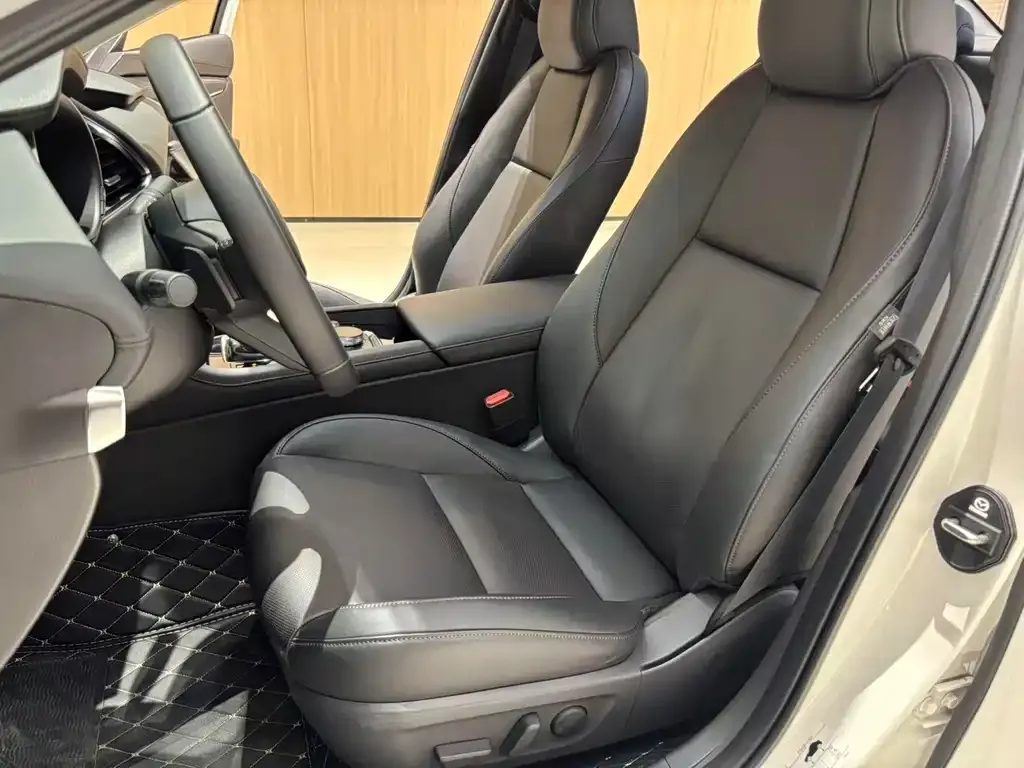 Mazda 3 Axela 2025 из CN, фото 9