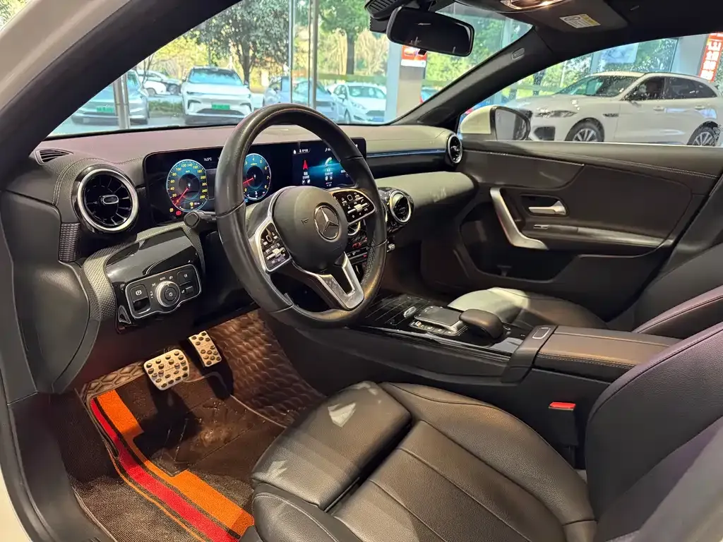 Mercedes-Benz A-Class 2023 из CN, фото 5