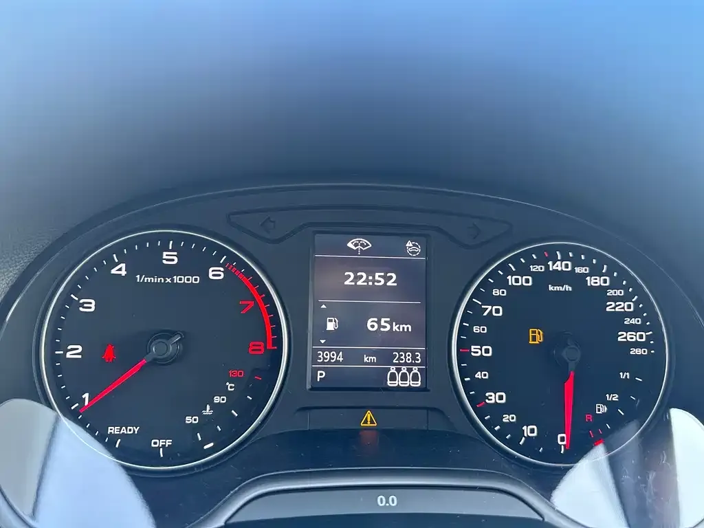 Audi Q2L 2023 из CN, фото 2