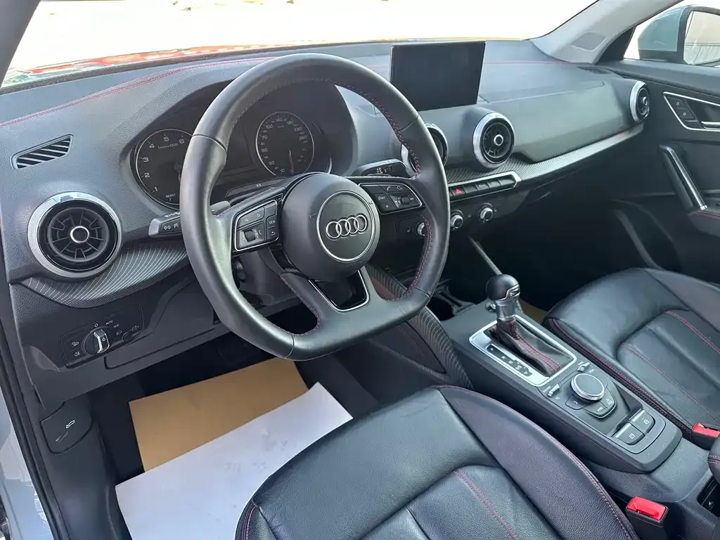 Audi Q2L 2023 из CN, фото 5