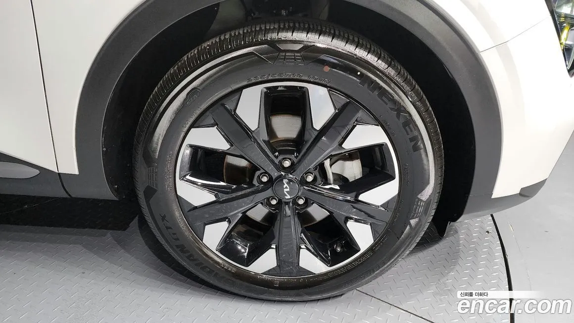 Kia Sportage — фото 9