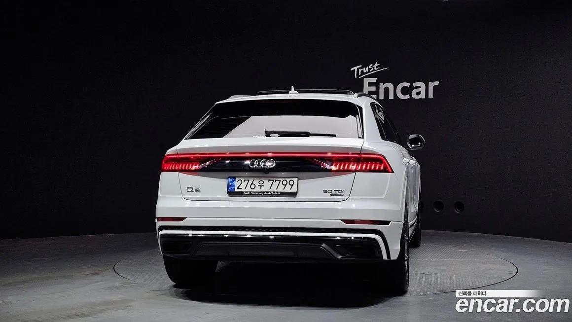 Audi Q8 2023 из KR, фото 2