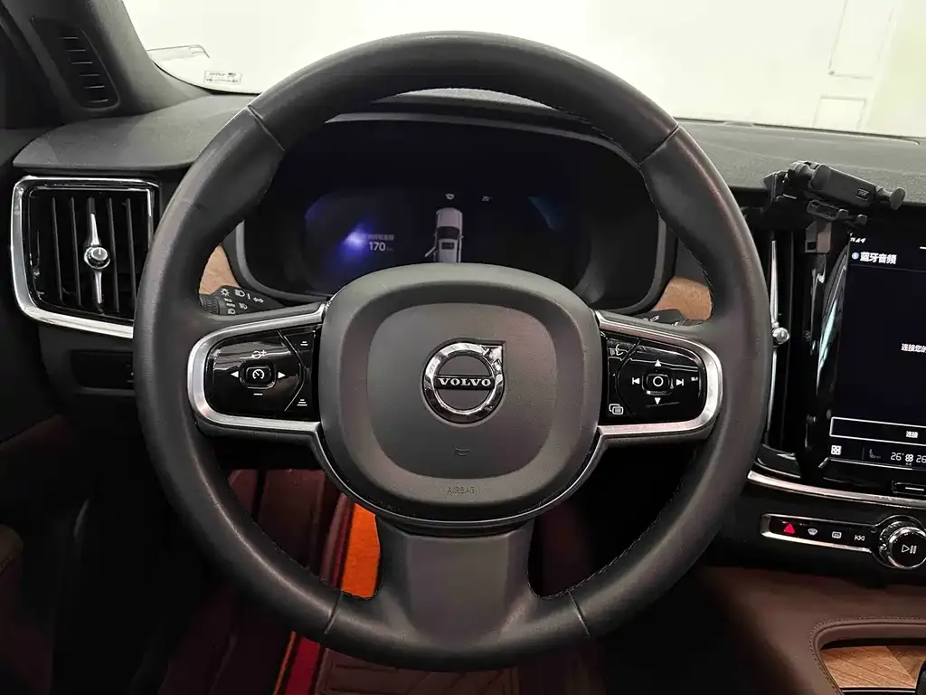 Volvo S90 2023 из CN, фото 3