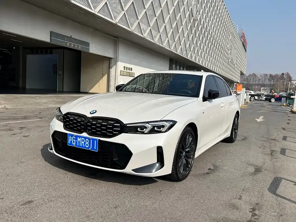 BMW 3 Series 2023 из CN, фото 1