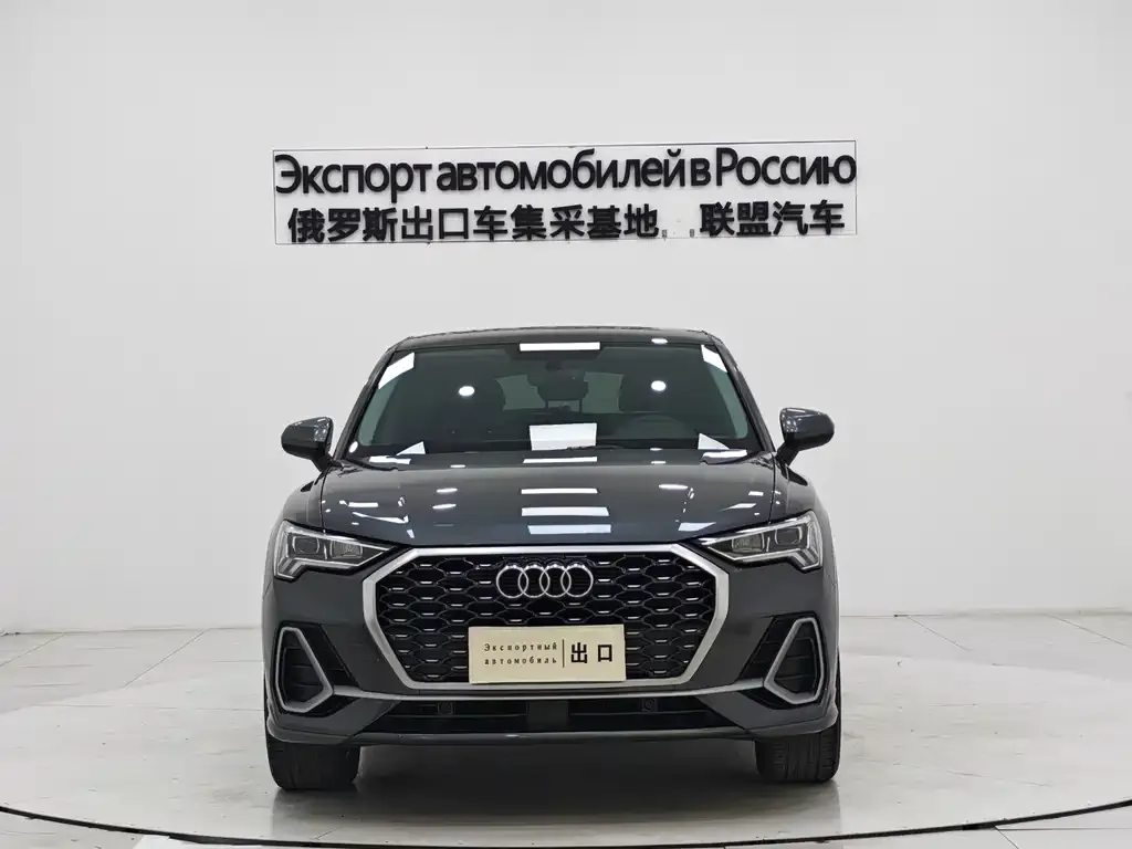 Audi Q3 Sportback — фото 8
