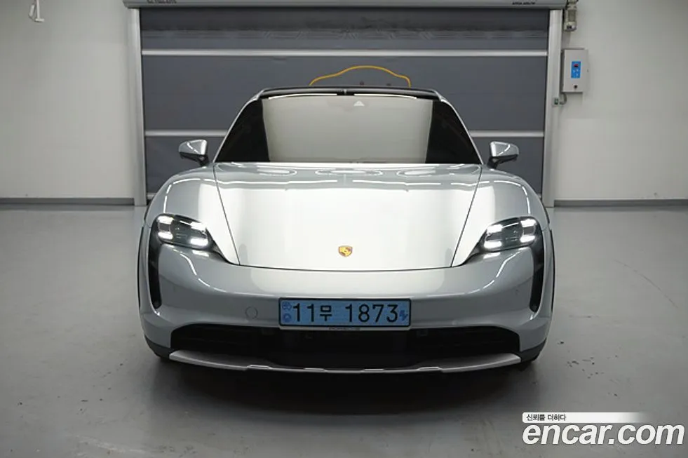 Porsche Taycan 2022 из KR, фото 3
