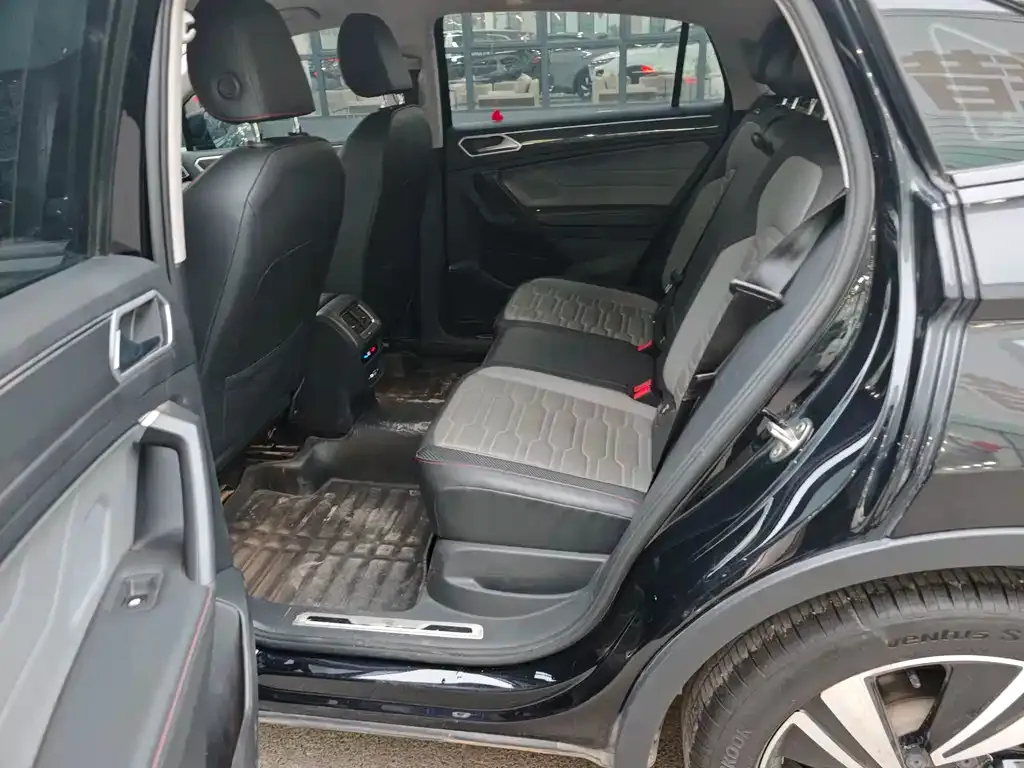 Volkswagen Tiguan X 2023 из CN, фото 3