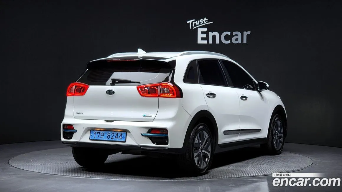 Kia Niro 2021 из KR, фото 2