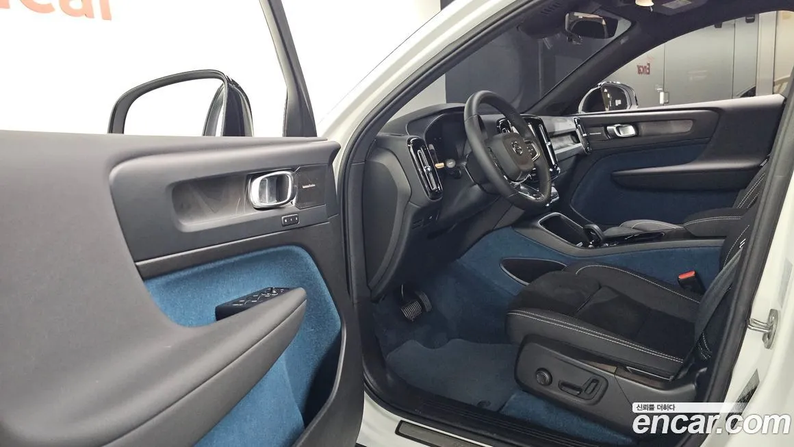 Volvo C40 2024 из KR, фото 8