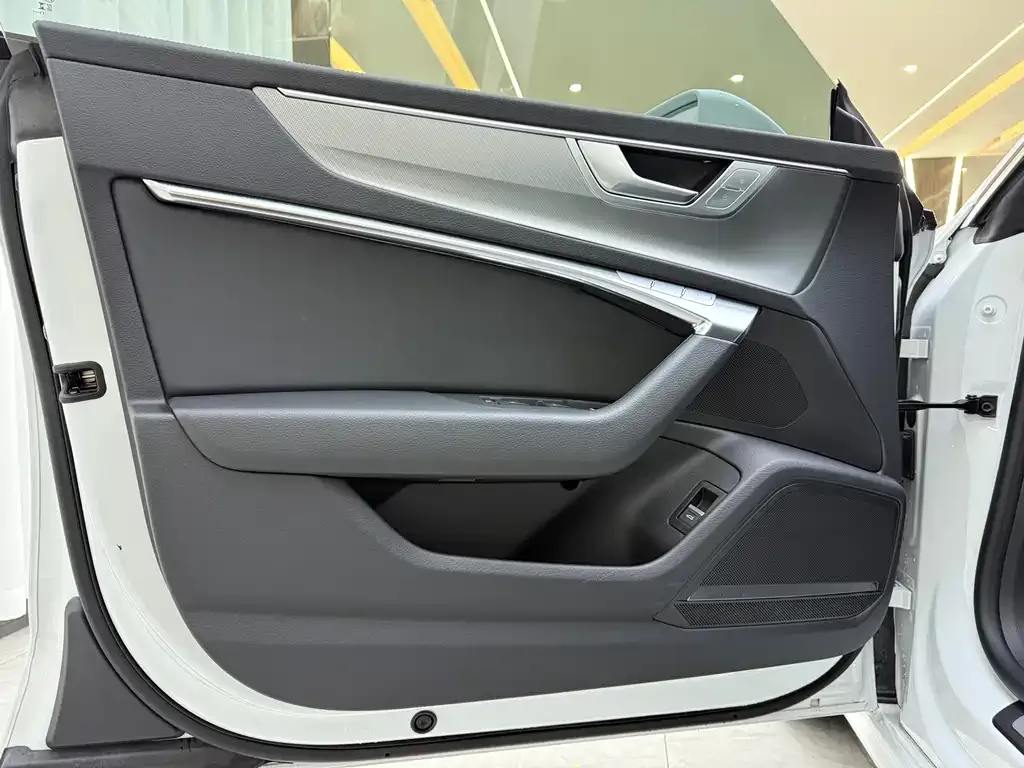 Audi A7 2025 из CN, фото 9