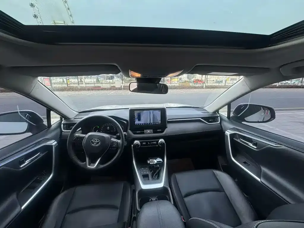 Toyota RAV4 2021 из CN, фото 6