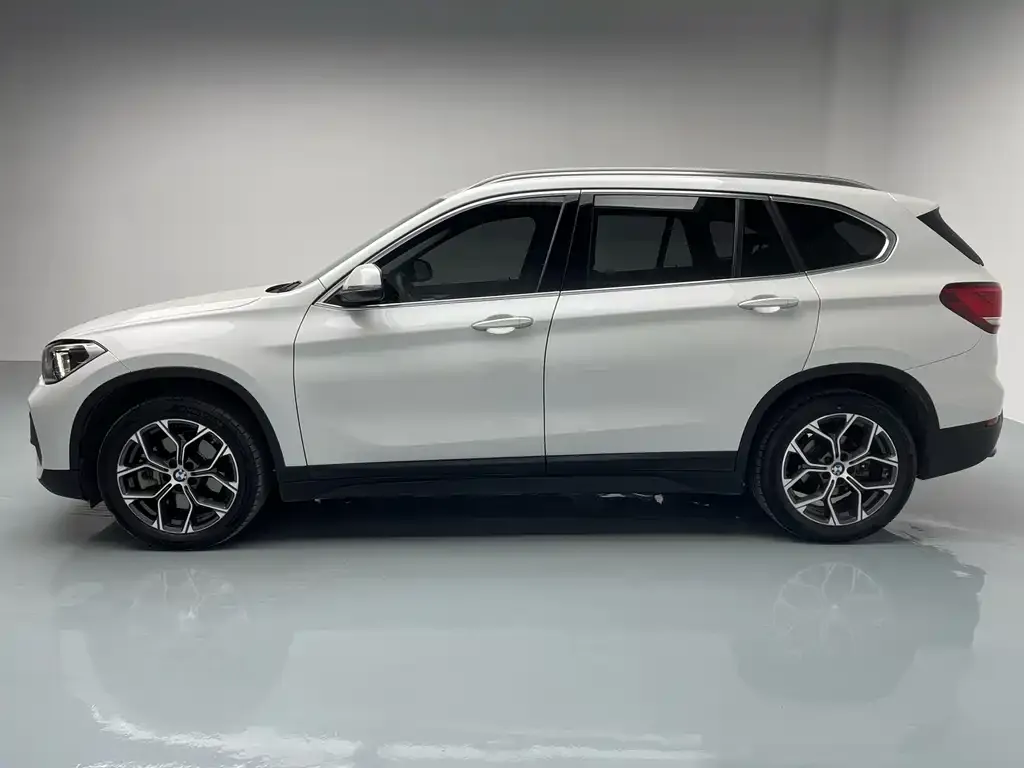 BMW X1 — фото 4