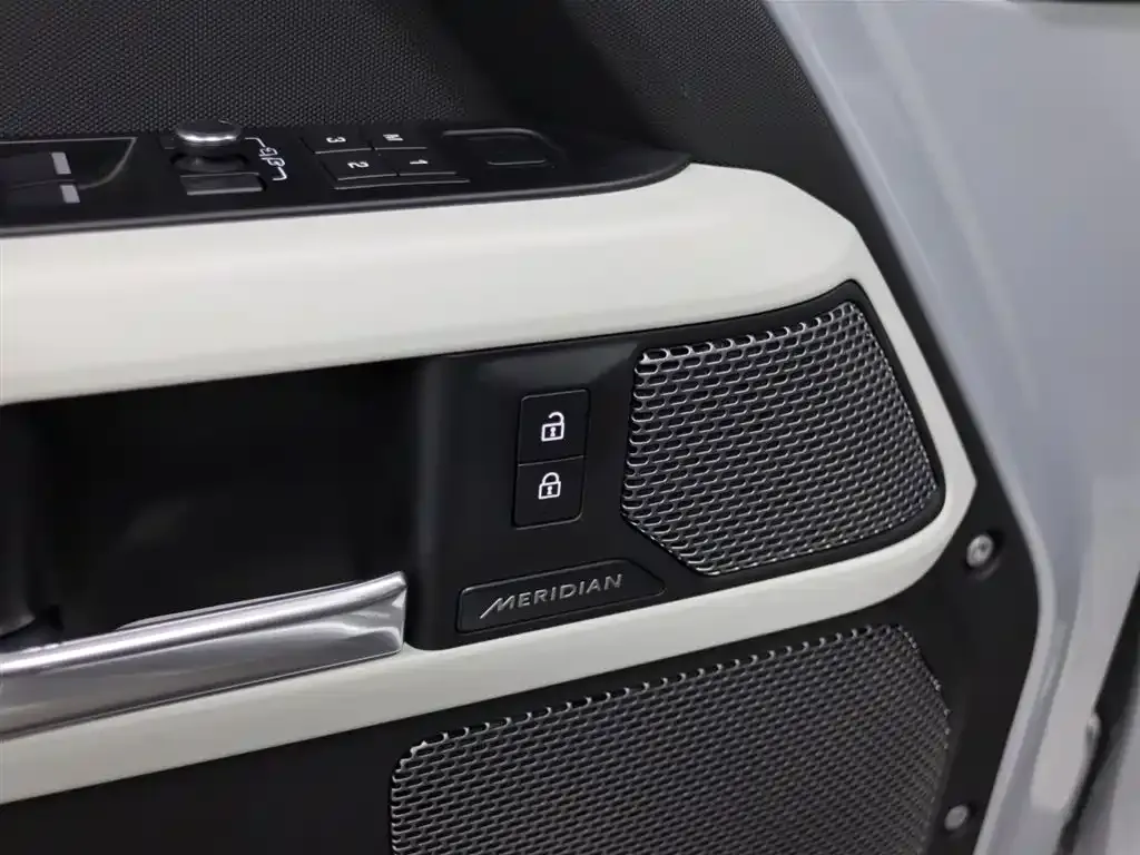 Land Rover Defender 2022 из CN, фото 8