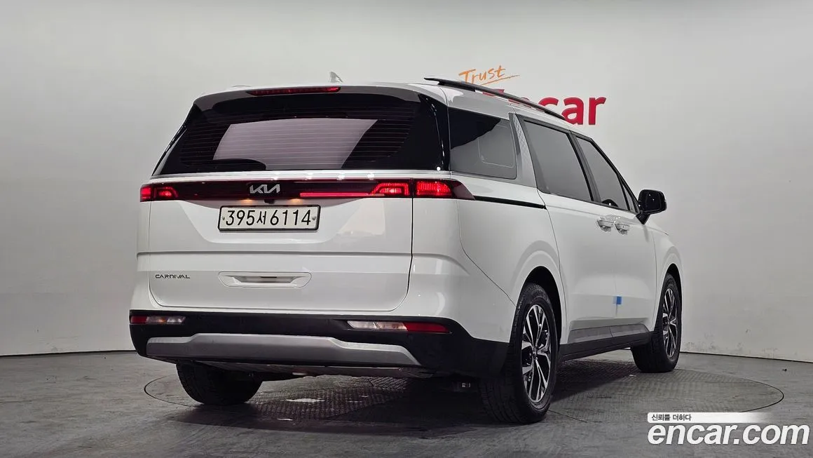 Kia Carnival — фото 2