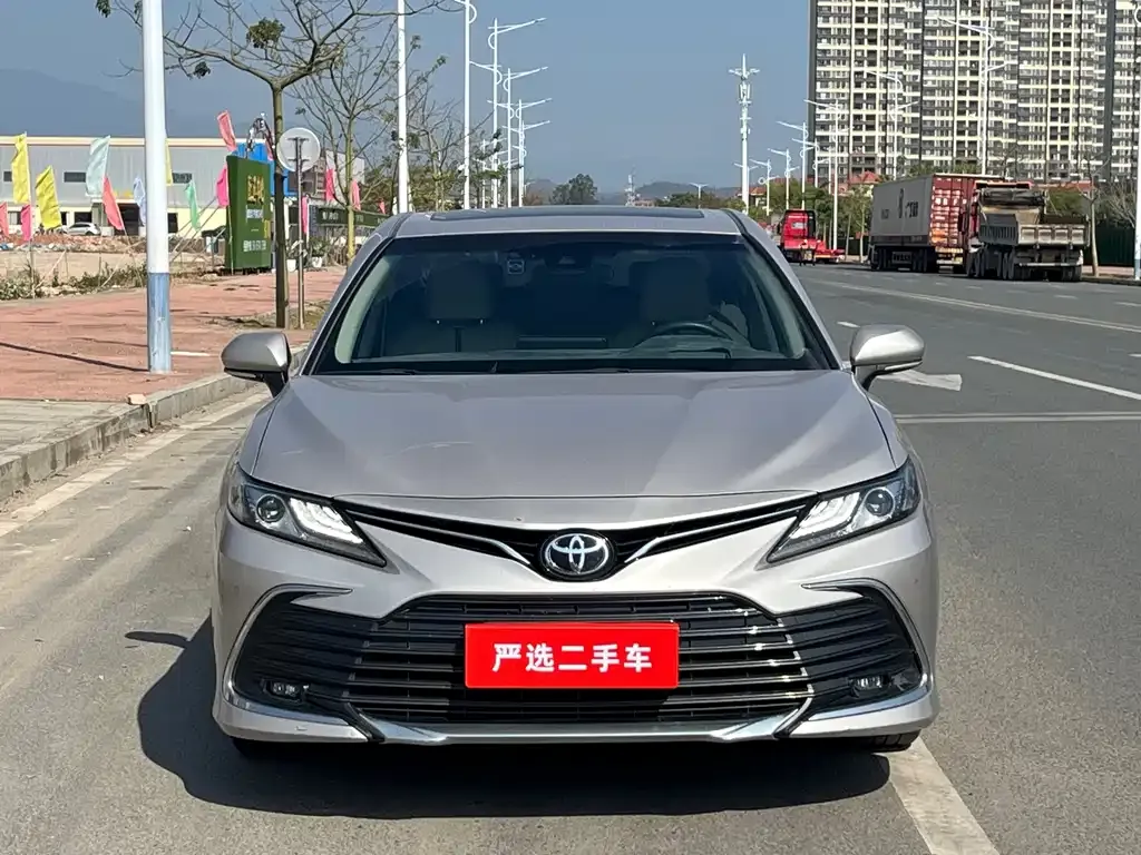 Toyota Camry 2023 из CN, фото 1