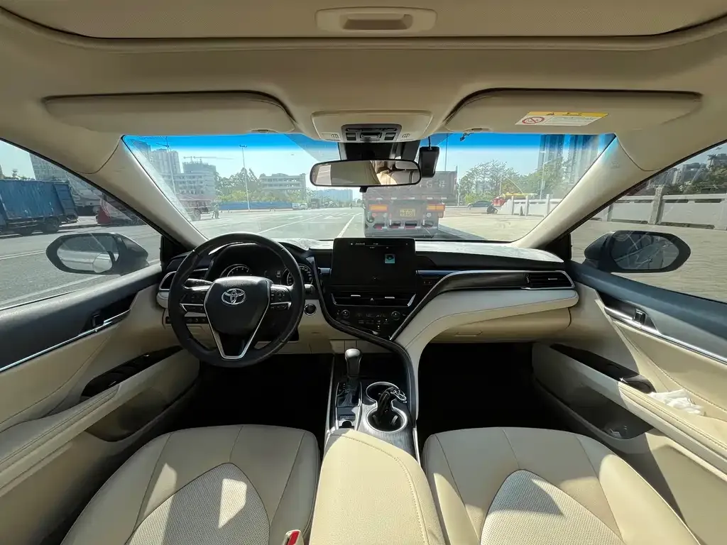 Toyota Camry 2023 из CN, фото 3