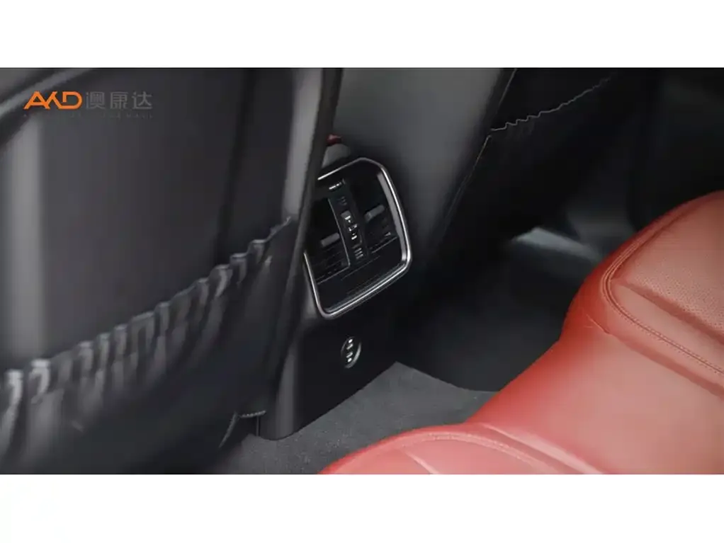 Porsche Macan 2024 из CN, фото 4