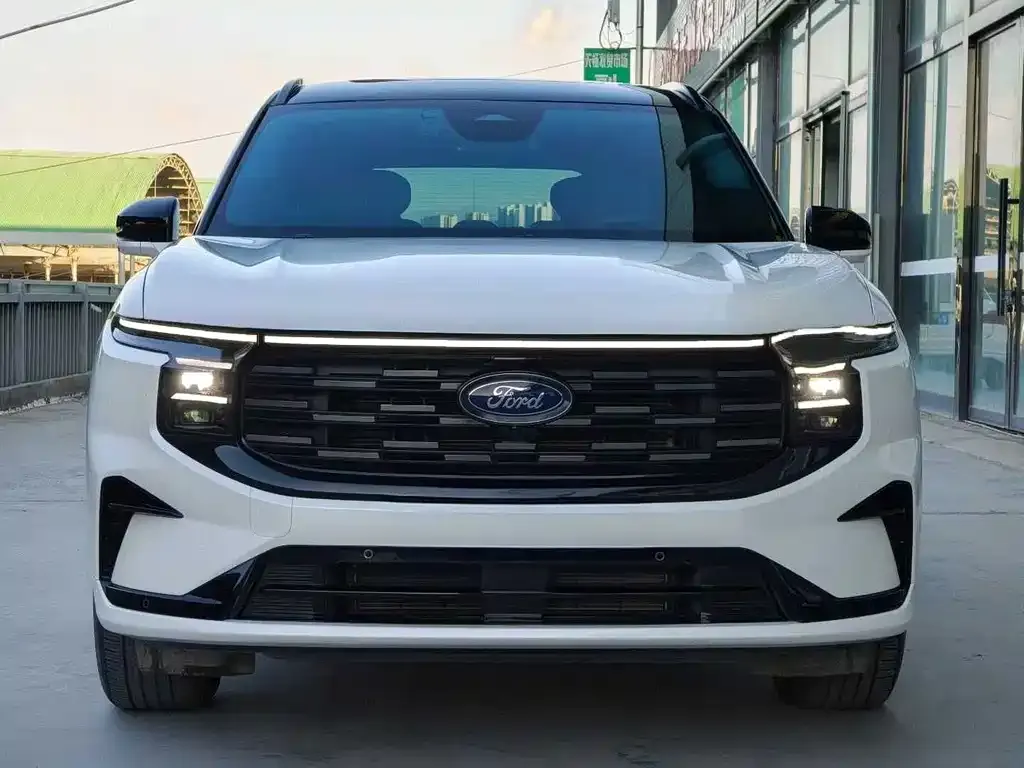 Ford Edge — фото 4