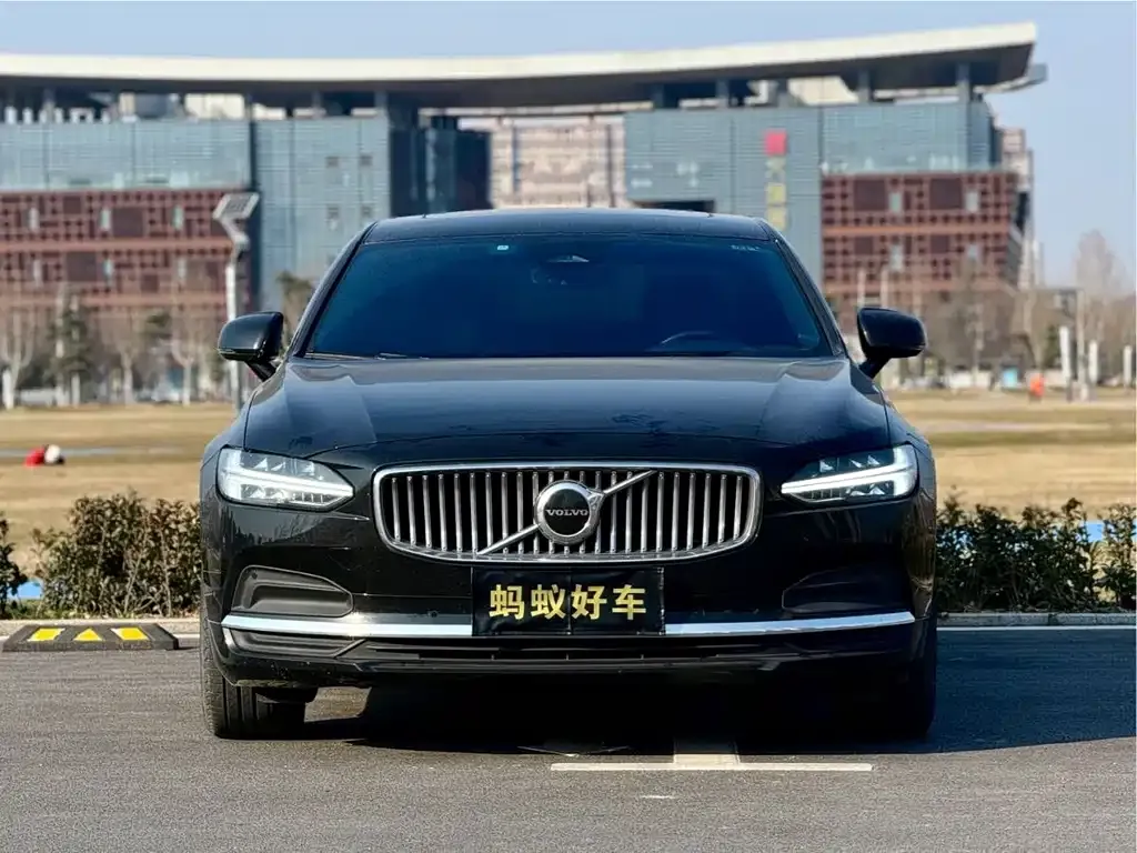 Volvo S90 — фото 3