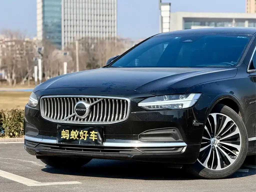 Volvo S90 — фото 10