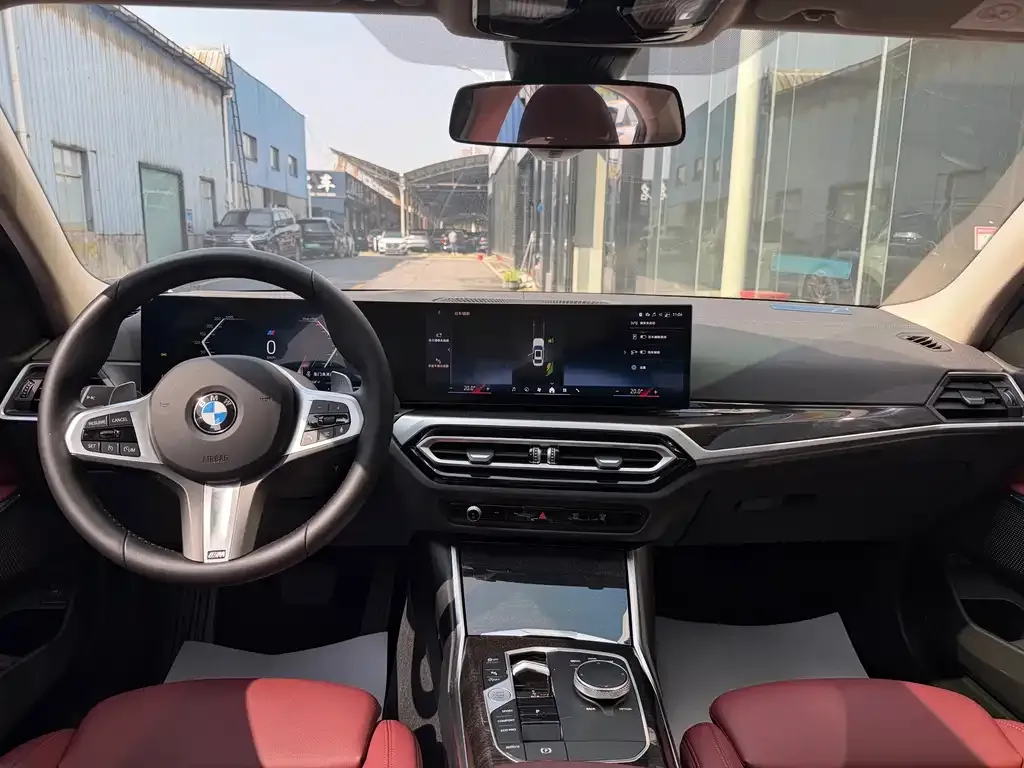 BMW 3 Series 2023 из CN, фото 9