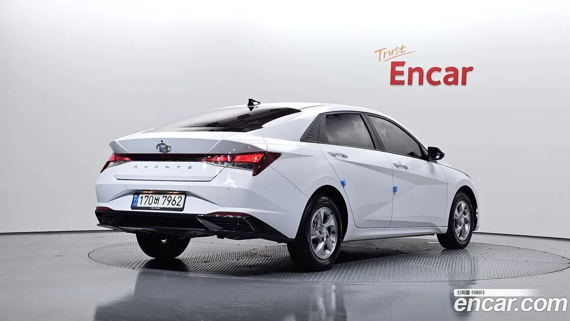 Hyundai AVANTE — фото 4