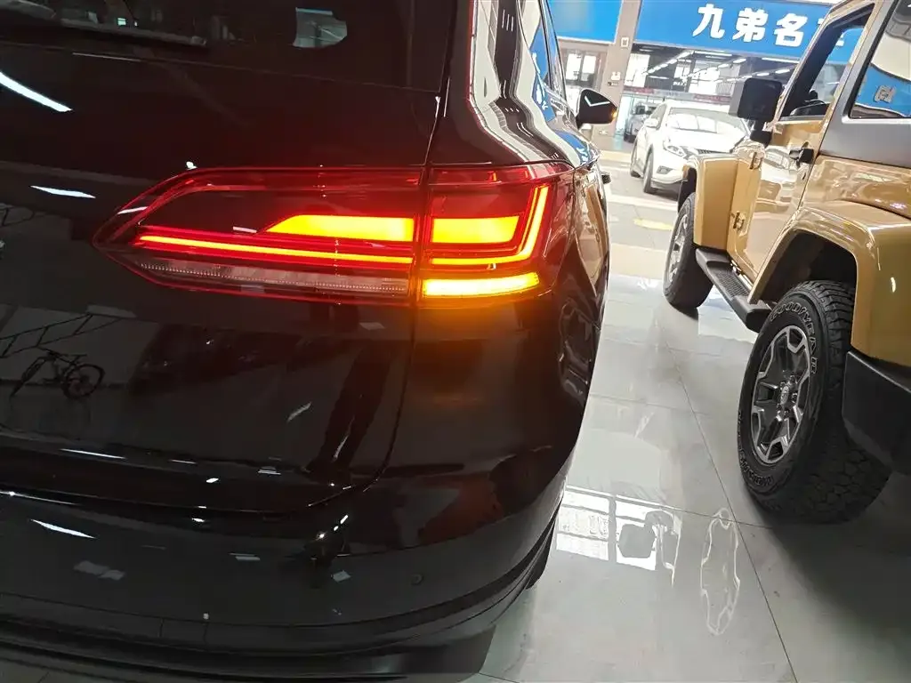Volkswagen Touareg 2022 из CN, фото 6