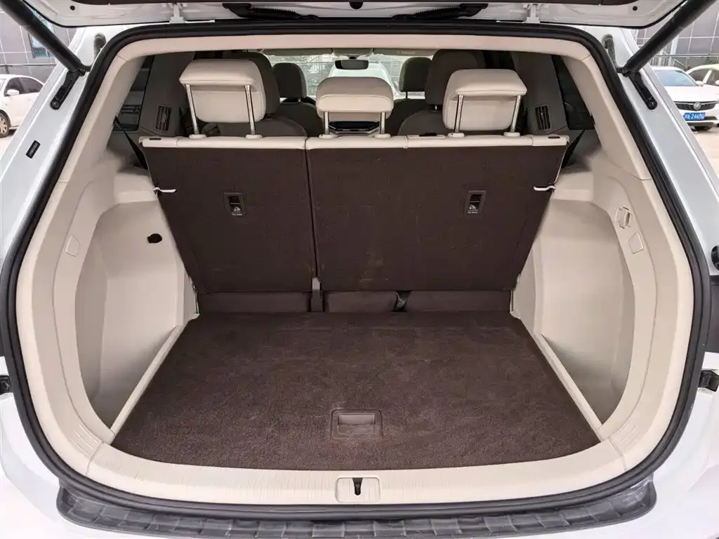 Volkswagen Viloran 2021 из CN, фото 10