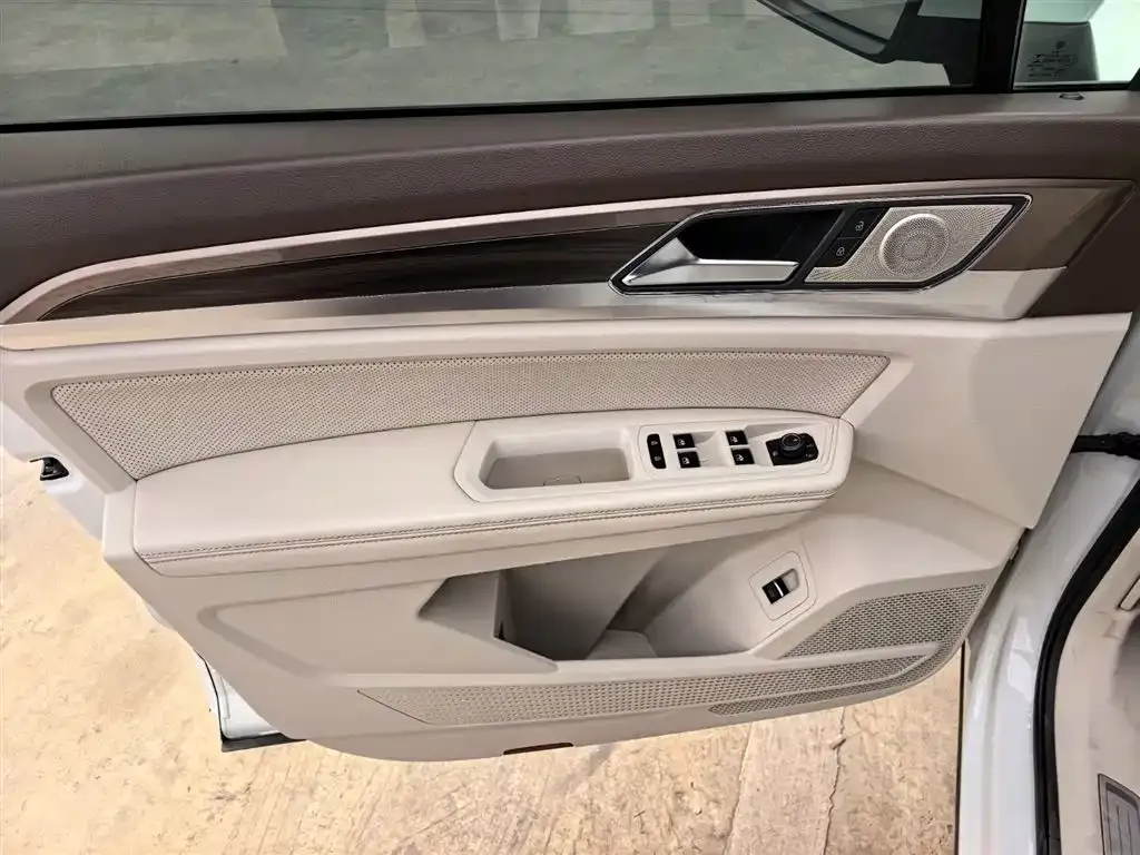 Volkswagen Viloran 2021 из CN, фото 6