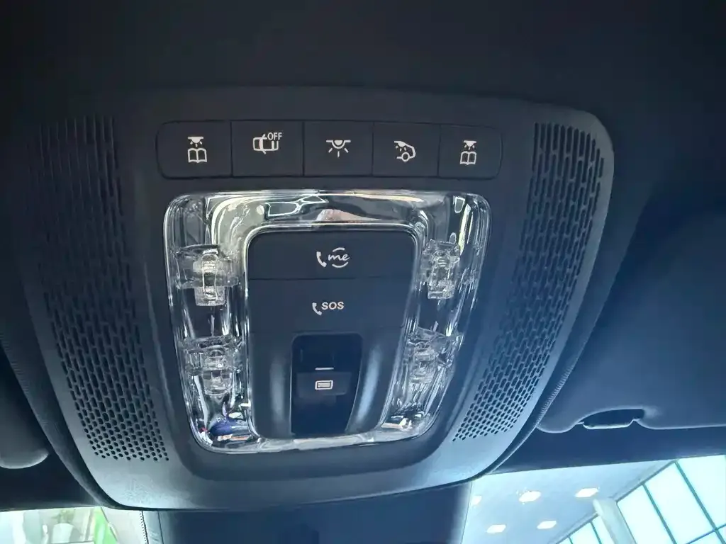 Mercedes-Benz A-Class 2023 из CN, фото 5