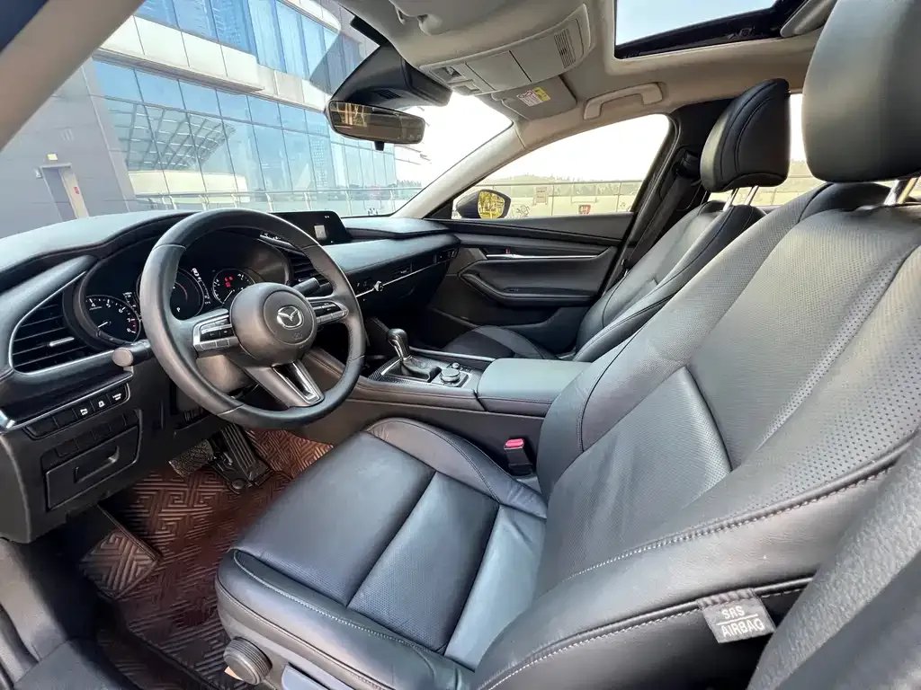 Mazda 3 Axela 2021 из CN, фото 9