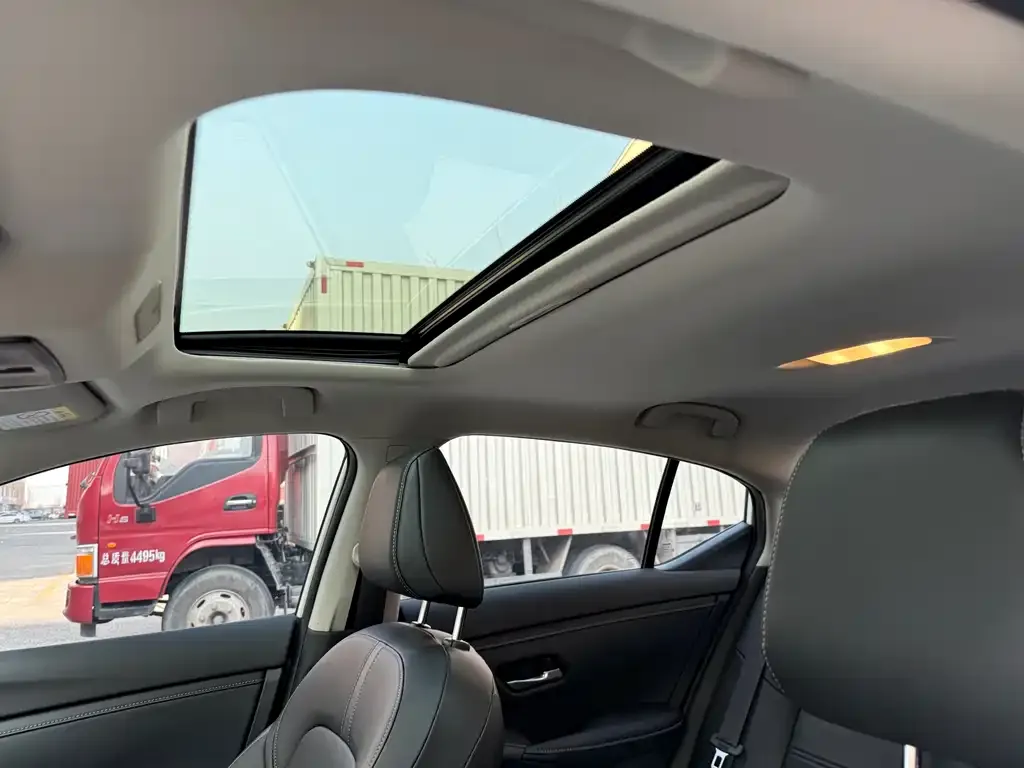 Nissan Sylphy 2025 из CN, фото 2