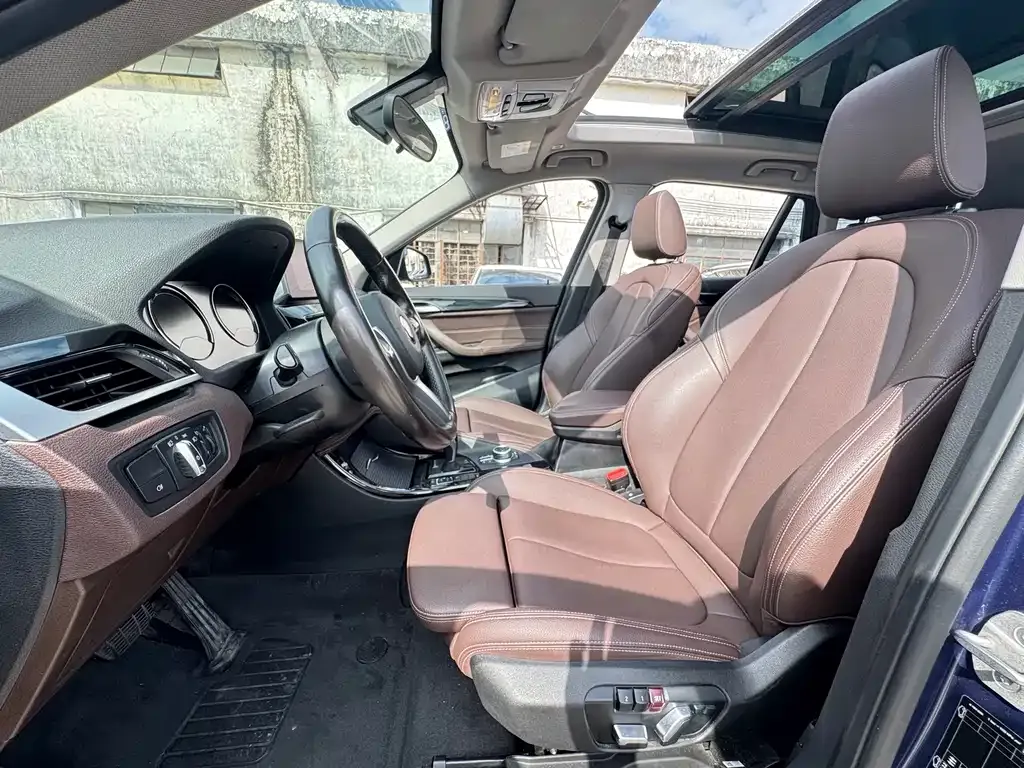 BMW X1 2021 из CN, фото 10