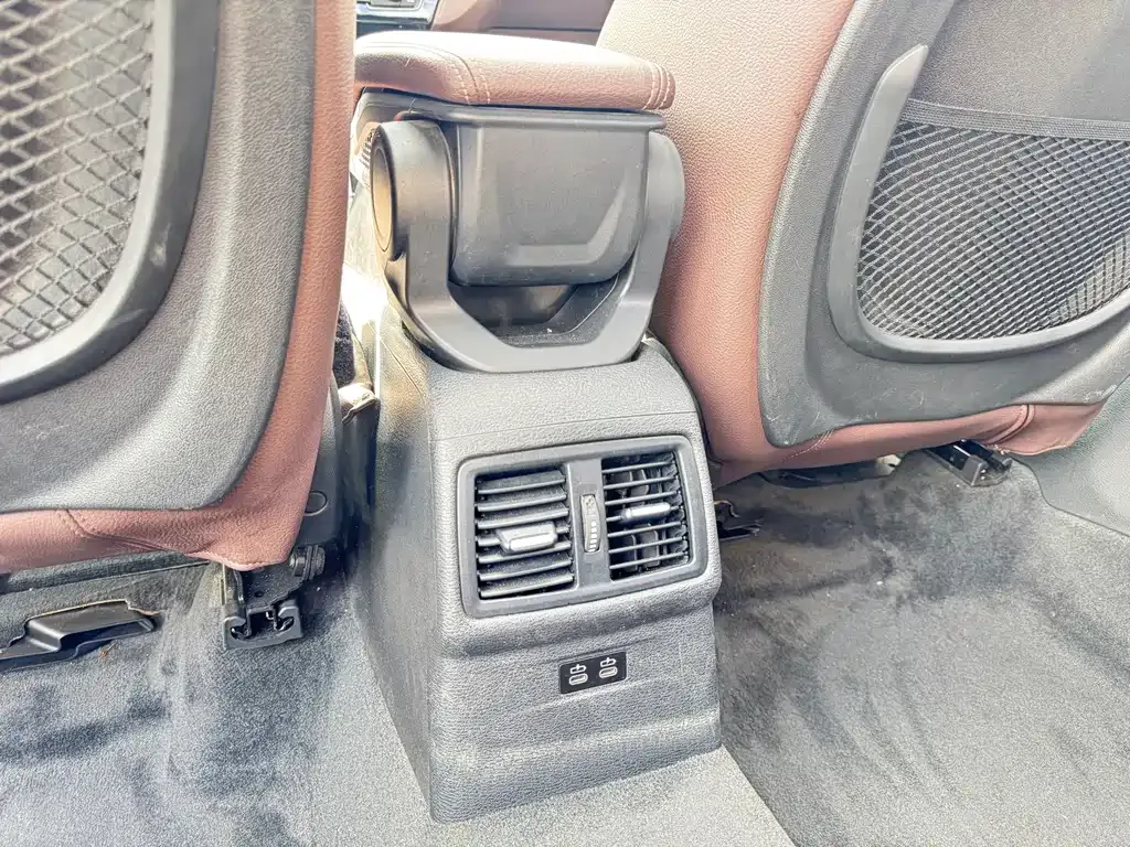 BMW X1 2021 из CN, фото 8