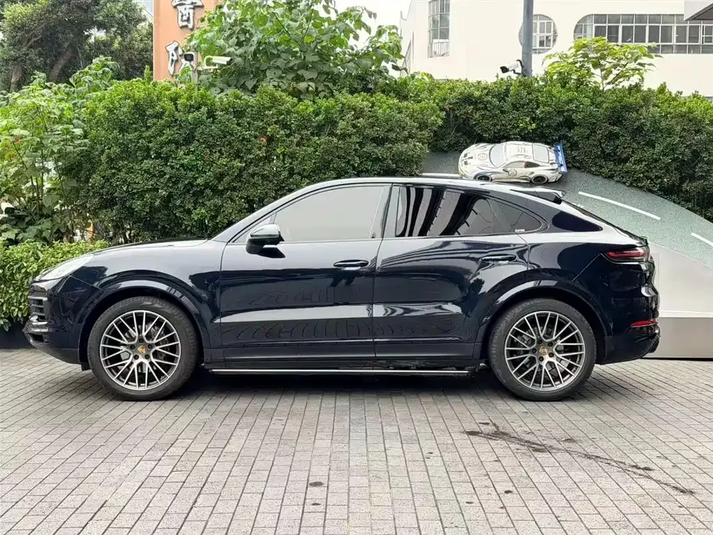 Porsche Cayenne — фото 6