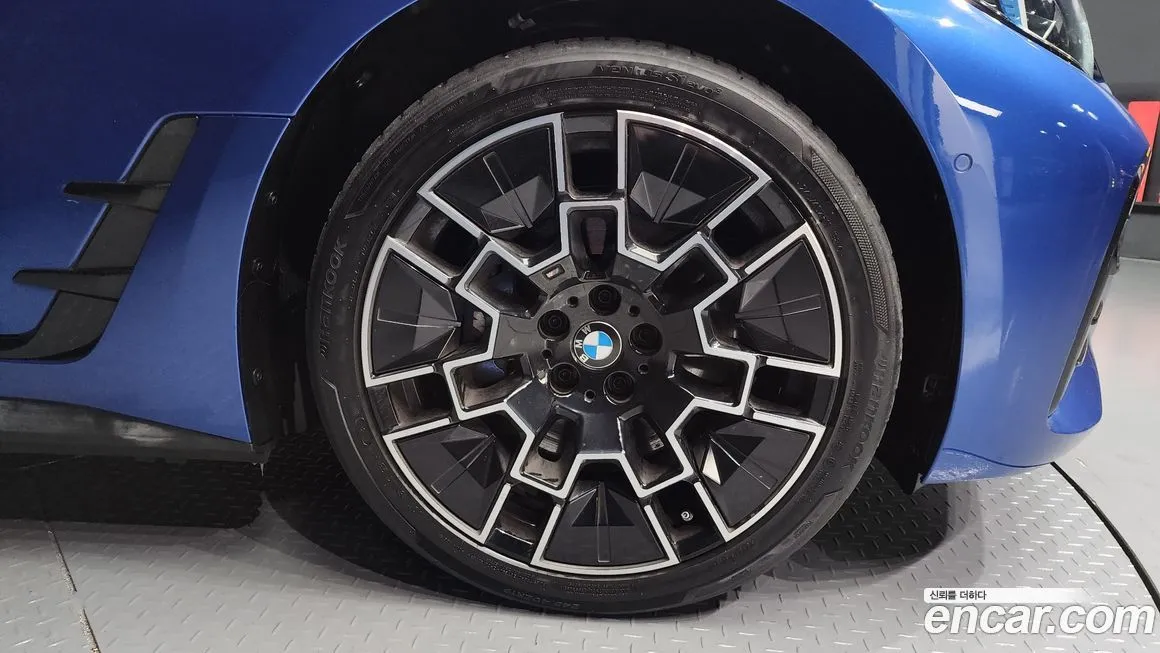 BMW i4 2025 из KR, фото 7