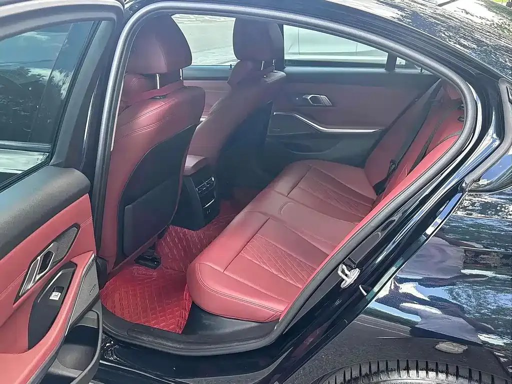 BMW 3 Series 2022 из CN, фото 5