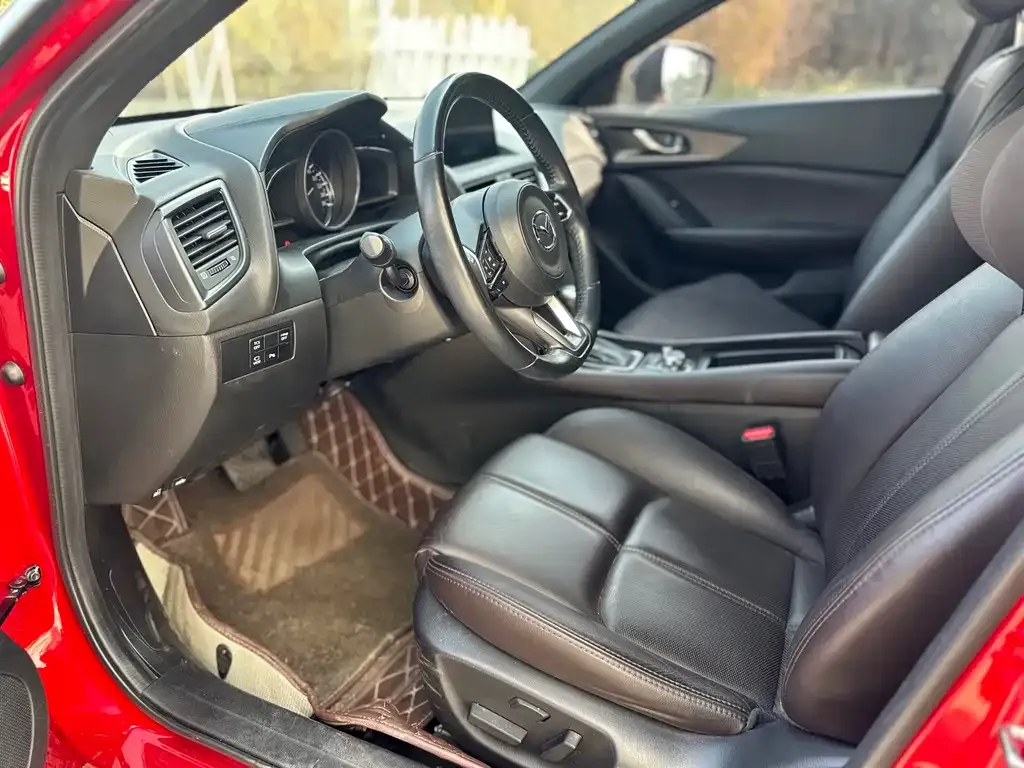 Mazda CX-4 2021 из CN, фото 2