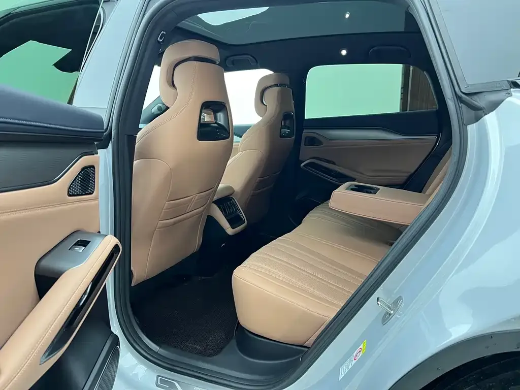 BYD L EV 2025 из CN, фото 5