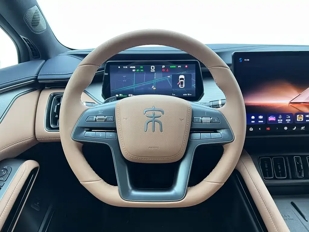 BYD L EV 2025 из CN, фото 7