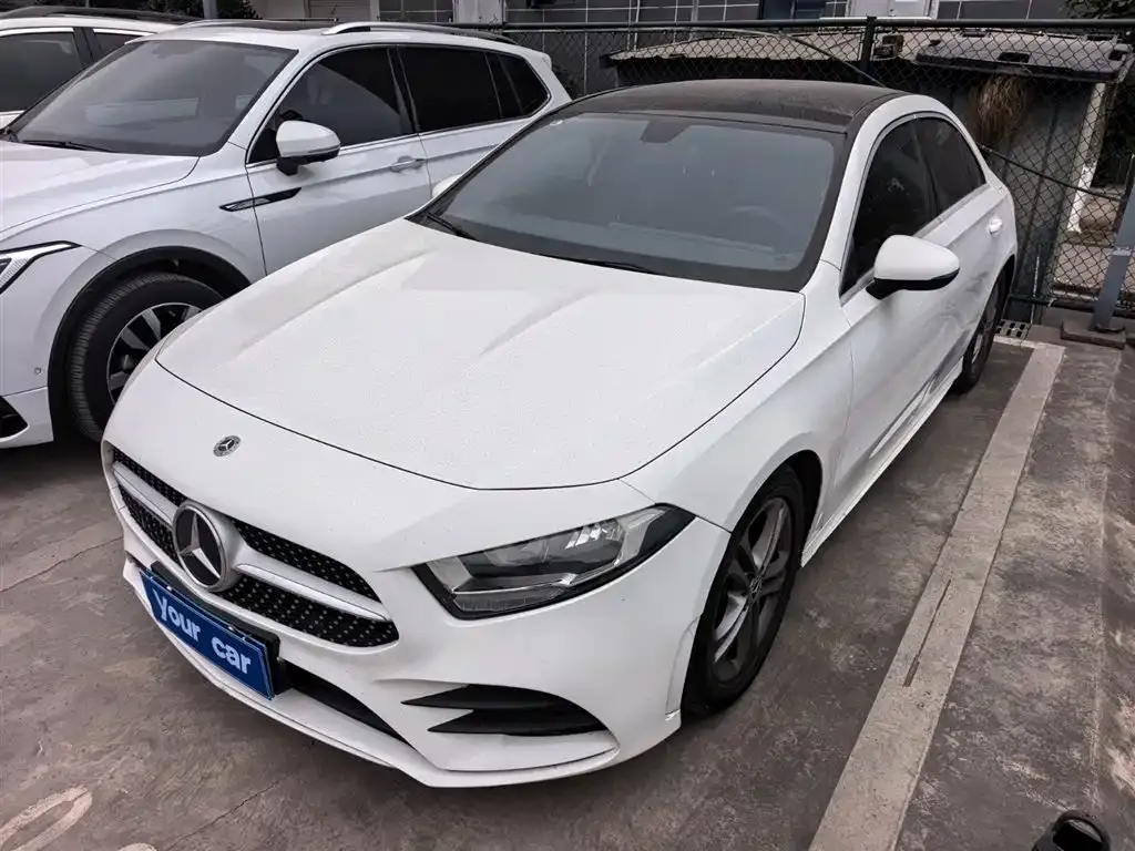 Mercedes-Benz A-Class 2023 из CN, фото 1